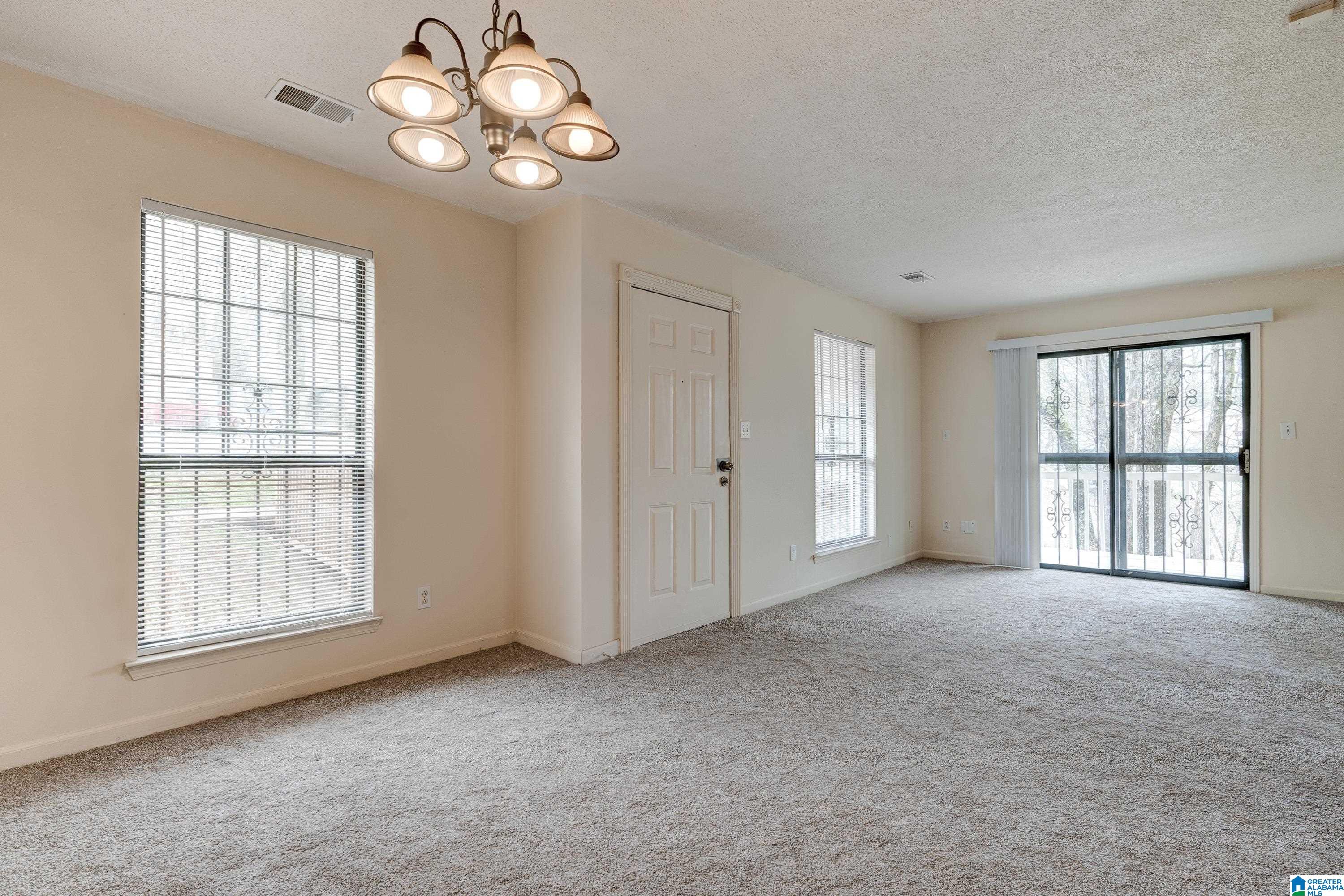 6115 Crest Green Road Birmingham, AL 35212 - Photo 8 of 25