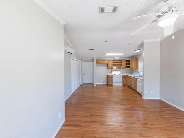 $335,000 | 121 Windy Creek Court, Springtown, TX 76082