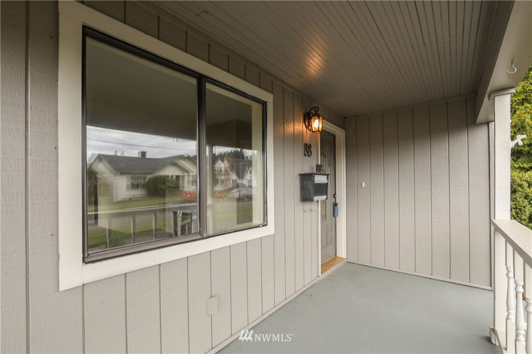 88 Southwest 10th Street Chehalis, WA 98532 - Photo 2 of 20 Gallery Image 2