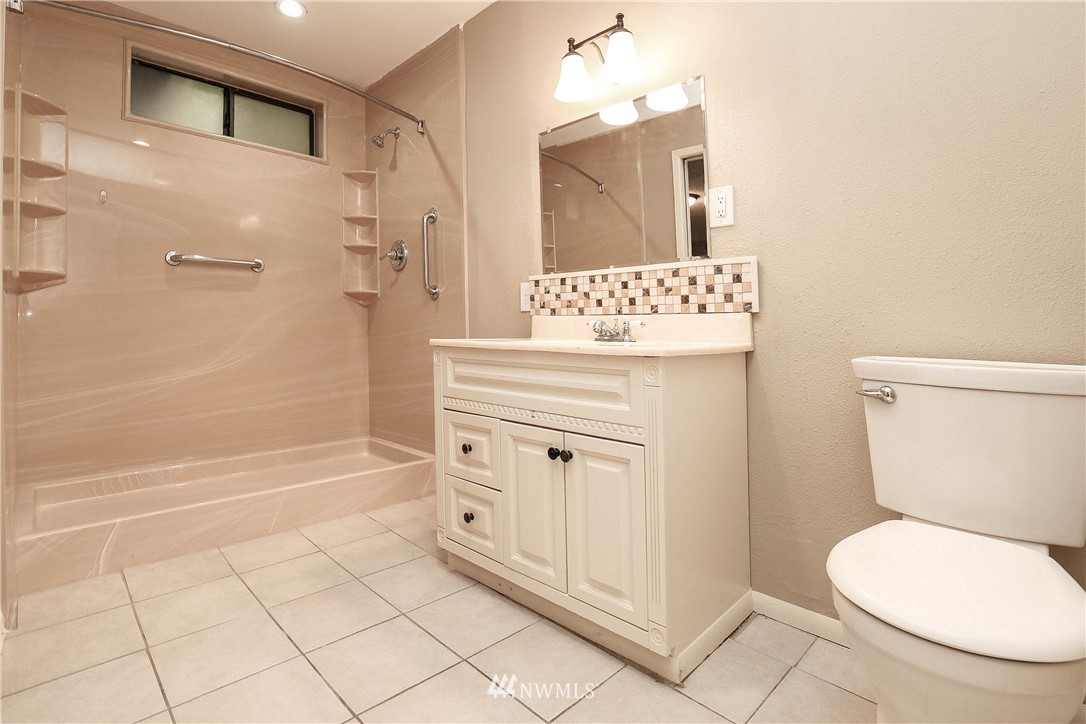 88 Southwest 10th Street Chehalis, WA 98532 - Photo 11 of 20 Gallery Image 11