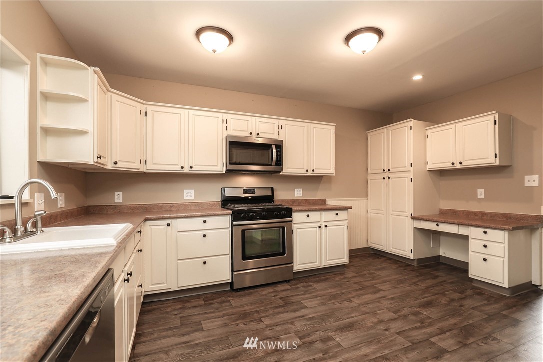 88 Southwest 10th Street Chehalis, WA 98532 - Photo 6 of 20 Gallery Image 6