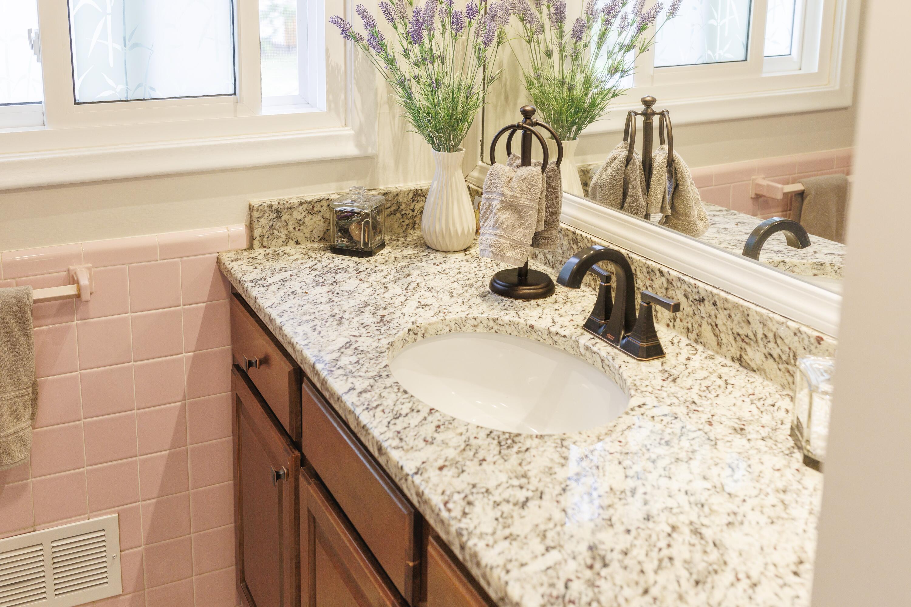 11630 McClumpha Road Plymouth, MI 48170 - Photo 33 of 52 33 - Bathroom 2