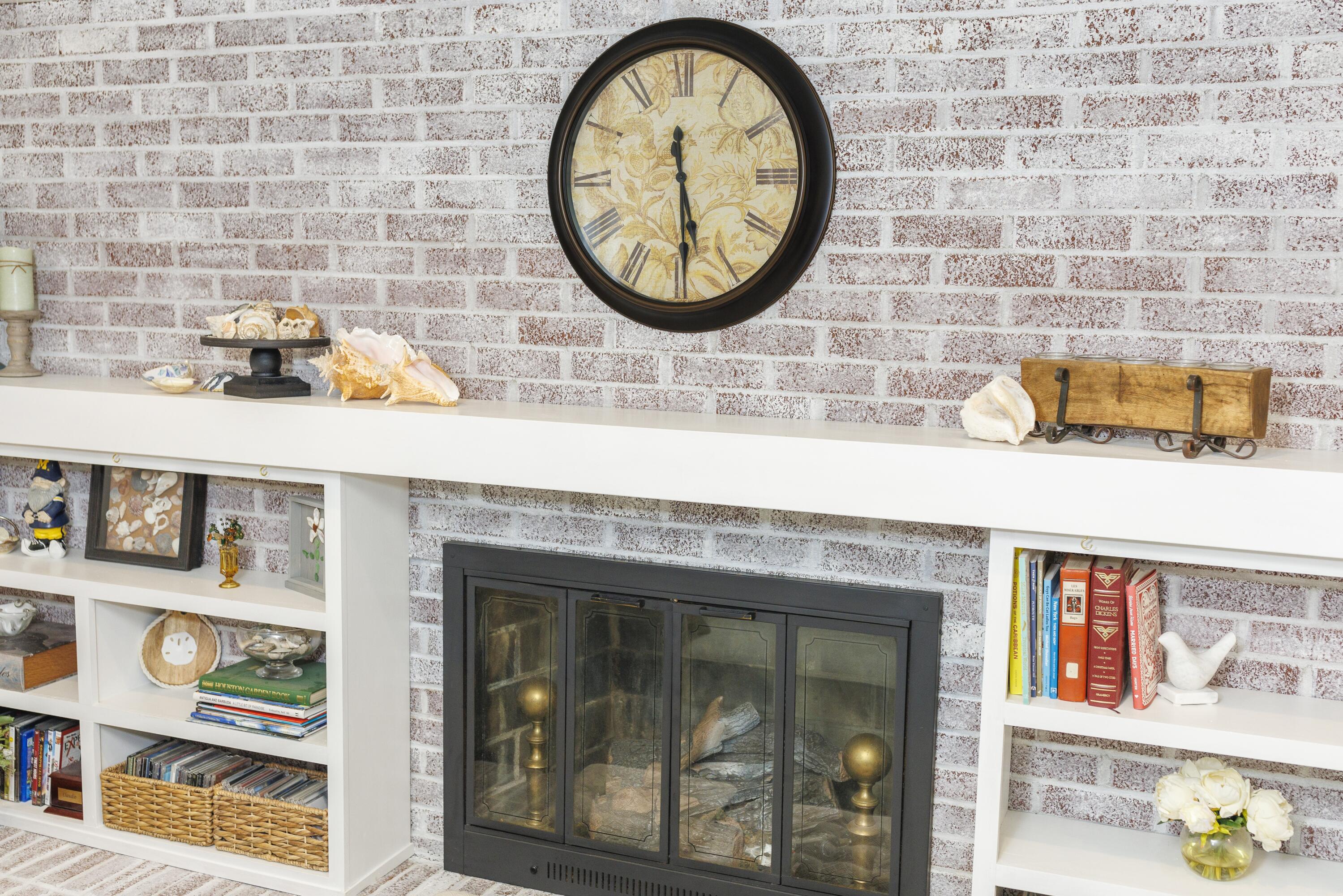 11630 McClumpha Road Plymouth, MI 48170 - Photo 9 of 52 09 - Fireplace