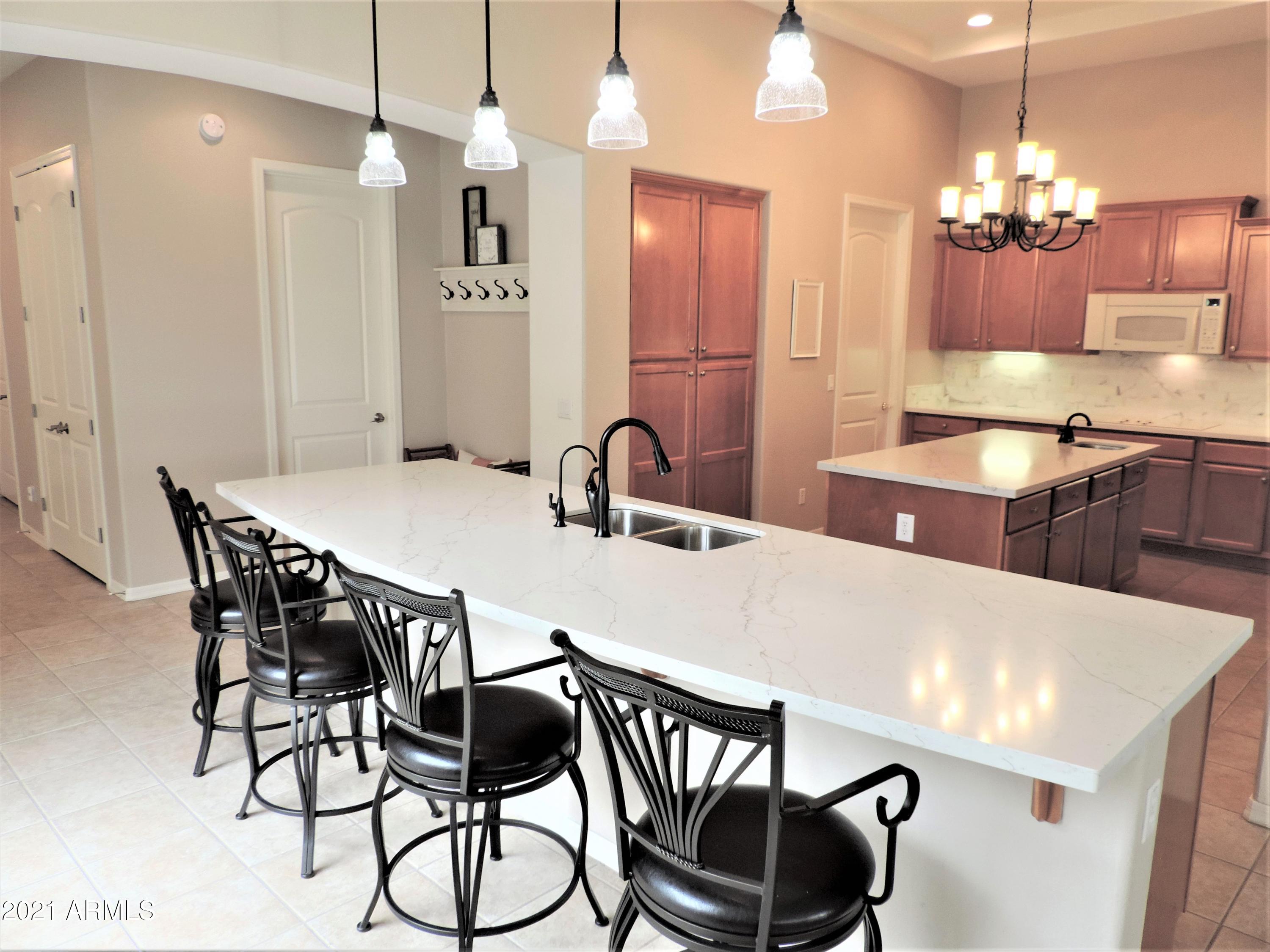 5313 South Ranger Trail Gilbert, AZ 85298 - Photo 11 of 51 Efficient Kitchen