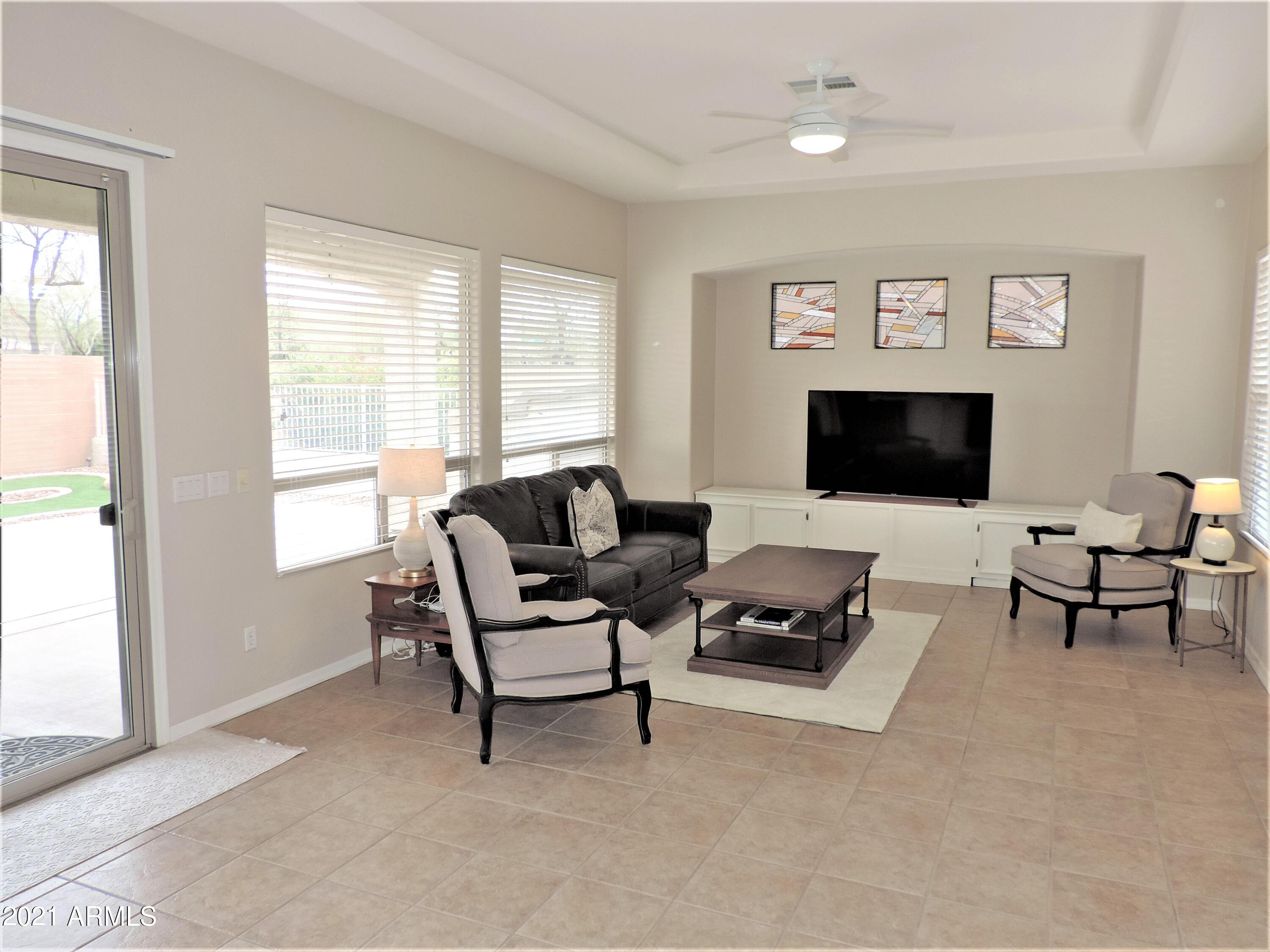 5313 South Ranger Trail Gilbert, AZ 85298 - Photo 28 of 51 Hang Out In The Great Room