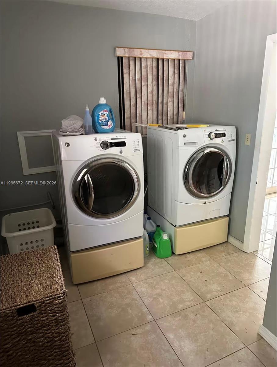 30255 Southwest 197th Avenue Homestead, FL 33030 - Photo 31 of 35