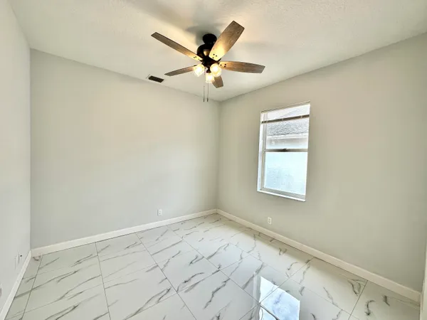 $3,550 | 1219 Baycourt Isle, Greenacres, FL 33413