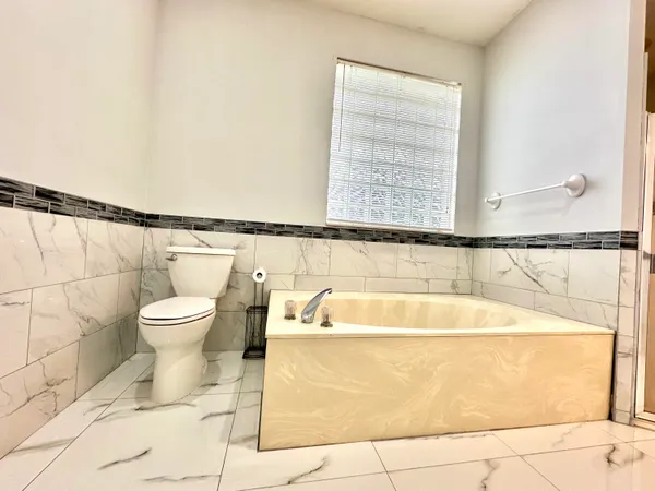 $3,550 | 1219 Baycourt Isle, Greenacres, FL 33413