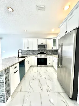 $3,550 | 1219 Baycourt Isle, Greenacres, FL 33413