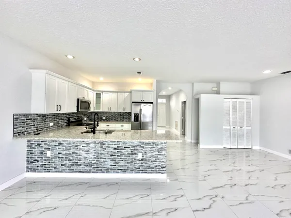 $3,550 | 1219 Baycourt Isle, Greenacres, FL 33413
