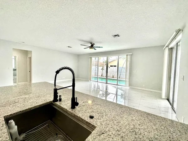 $3,550 | 1219 Baycourt Isle, Greenacres, FL 33413
