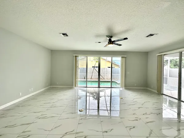 $3,550 | 1219 Baycourt Isle, Greenacres, FL 33413