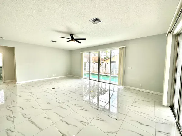 $3,550 | 1219 Baycourt Isle, Greenacres, FL 33413
