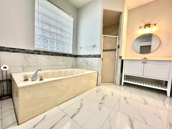 $3,550 | 1219 Baycourt Isle, Greenacres, FL 33413