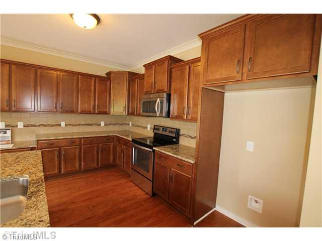 6680 Ridge Bluff Drive Rural Hall, NC 27045 - Photo 6 of 16 Kitchen.