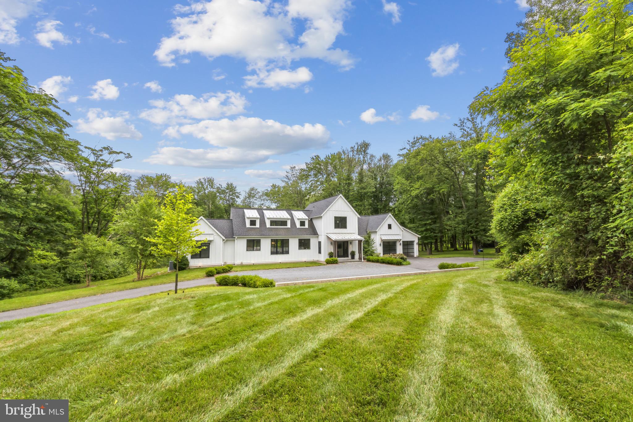 1130 Middletown Road Media, PA 19063 - Photo 1 of 43 1130 N. Middletown Rd - a private 4.5 acre retreat