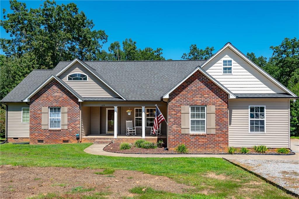 1653 Ivey Church Road Maiden, NC 28650 - Photo 2 of 43 Gallery Image 2