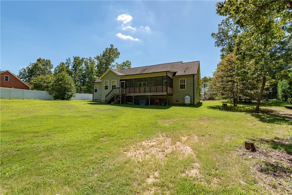 1653 Ivey Church Road Maiden, NC 28650 - Photo 8 of 43 Gallery Image 8