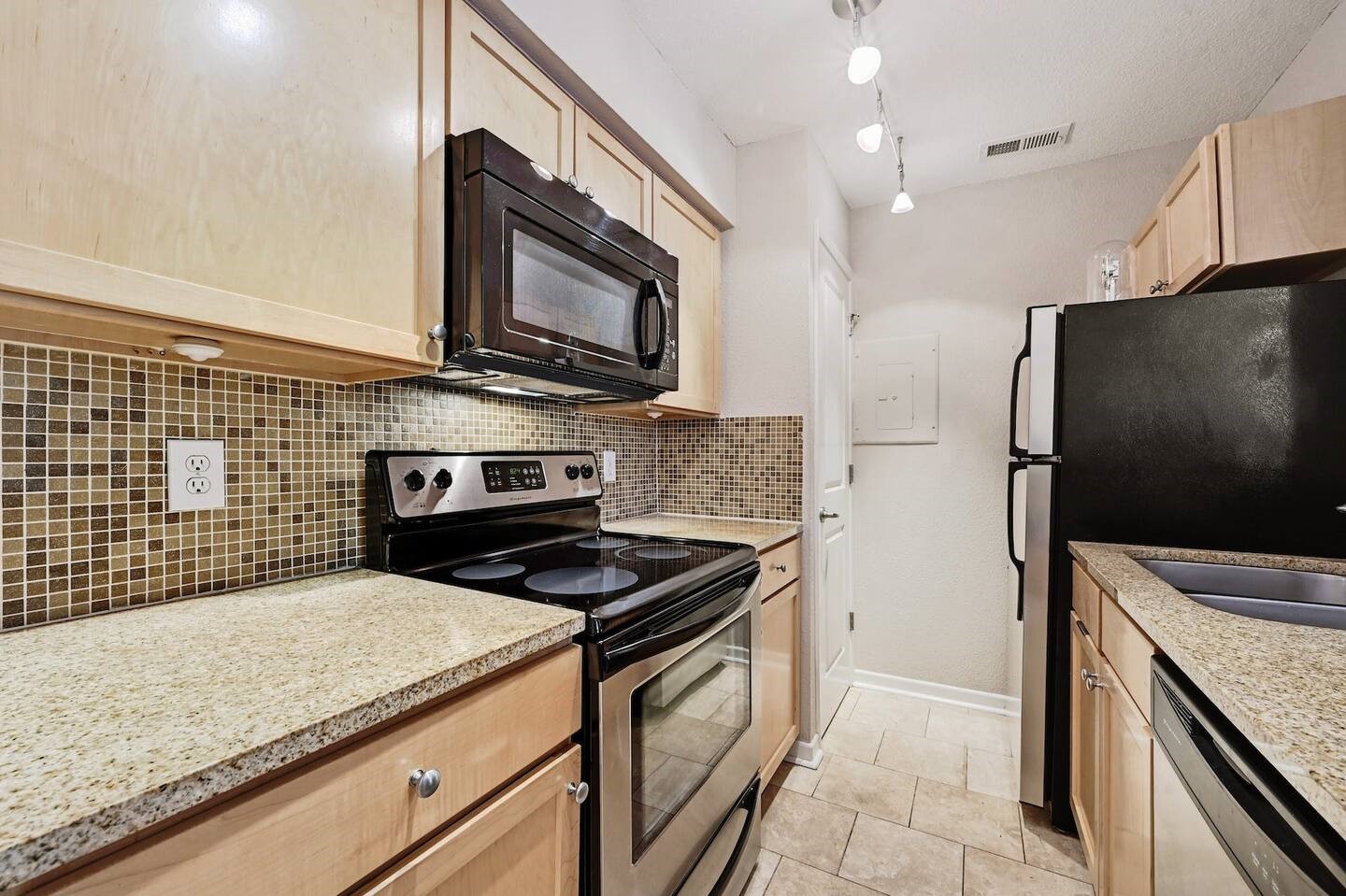 3204 Menchaca Road, Unit 416 Austin, TX 78704 - Photo 10 of 17