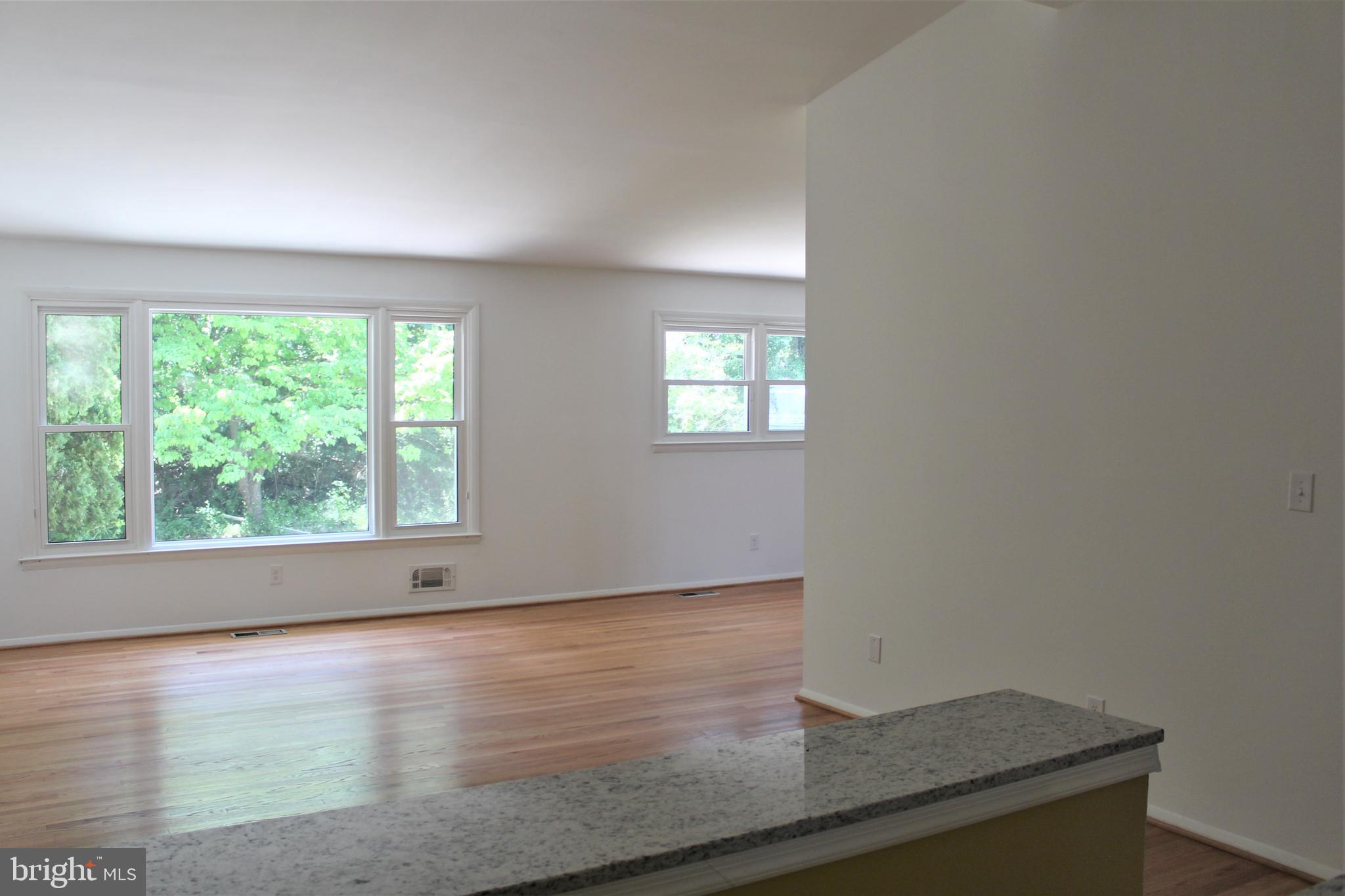 3319 Kenjac Road Baltimore, MD 21244 - Photo 13 of 48