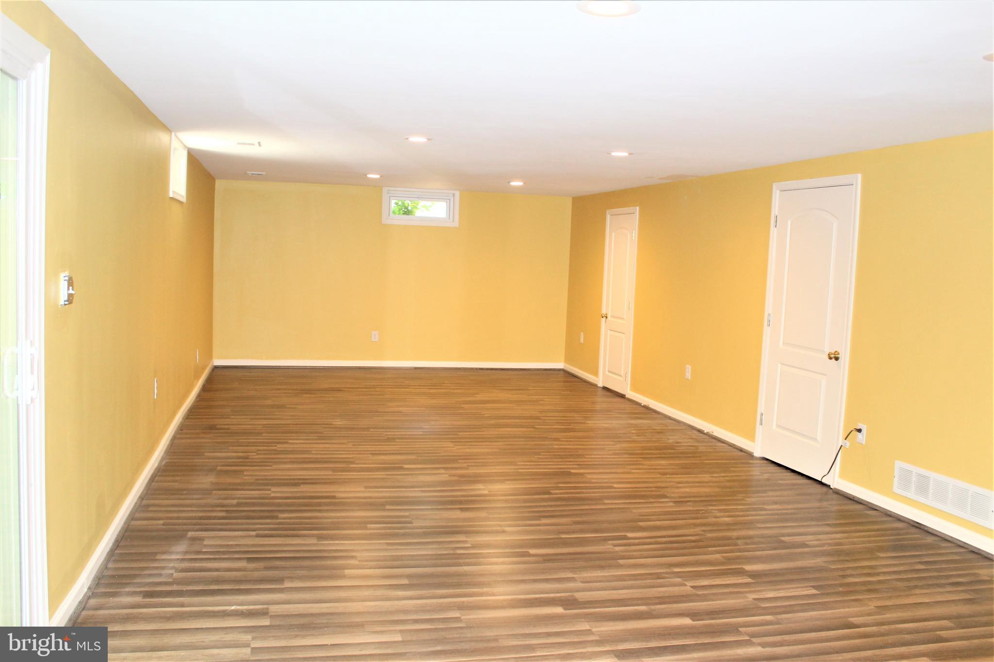 3319 Kenjac Road Baltimore, MD 21244 - Photo 16 of 48