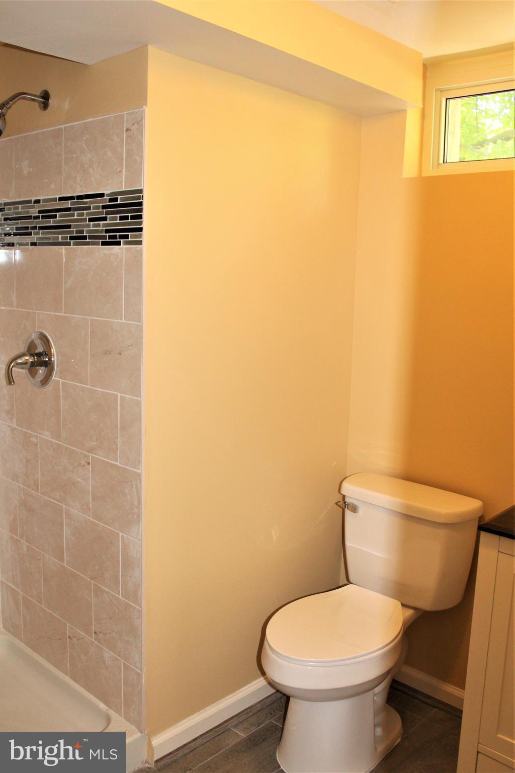 3319 Kenjac Road Baltimore, MD 21244 - Photo 18 of 48