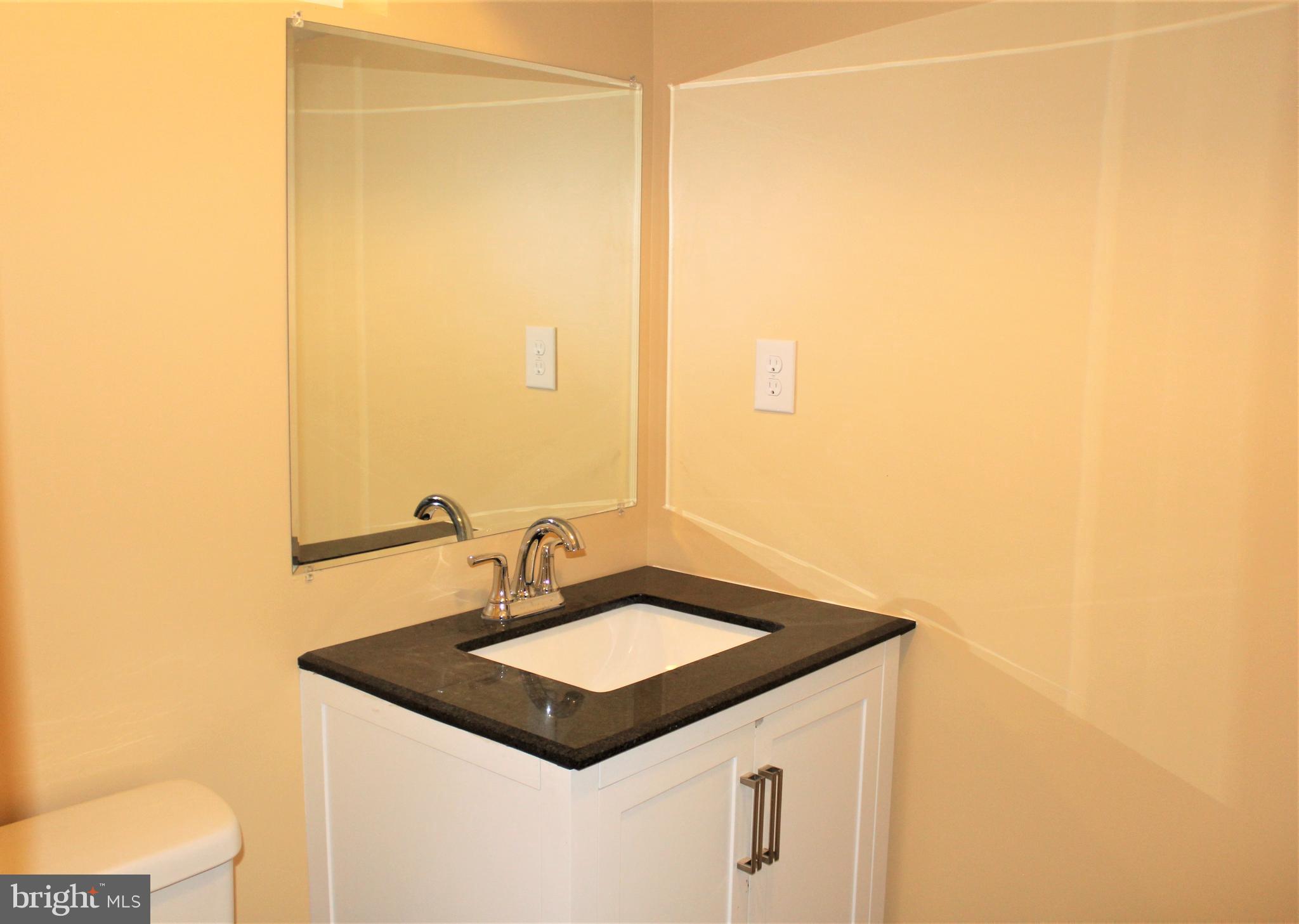 3319 Kenjac Road Baltimore, MD 21244 - Photo 19 of 48