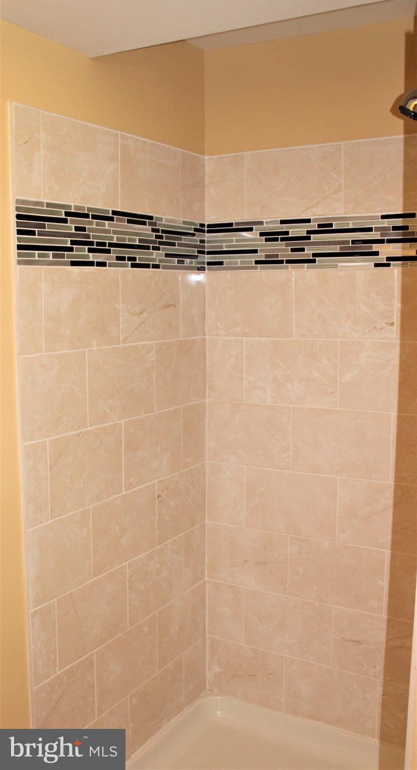 3319 Kenjac Road Baltimore, MD 21244 - Photo 20 of 48