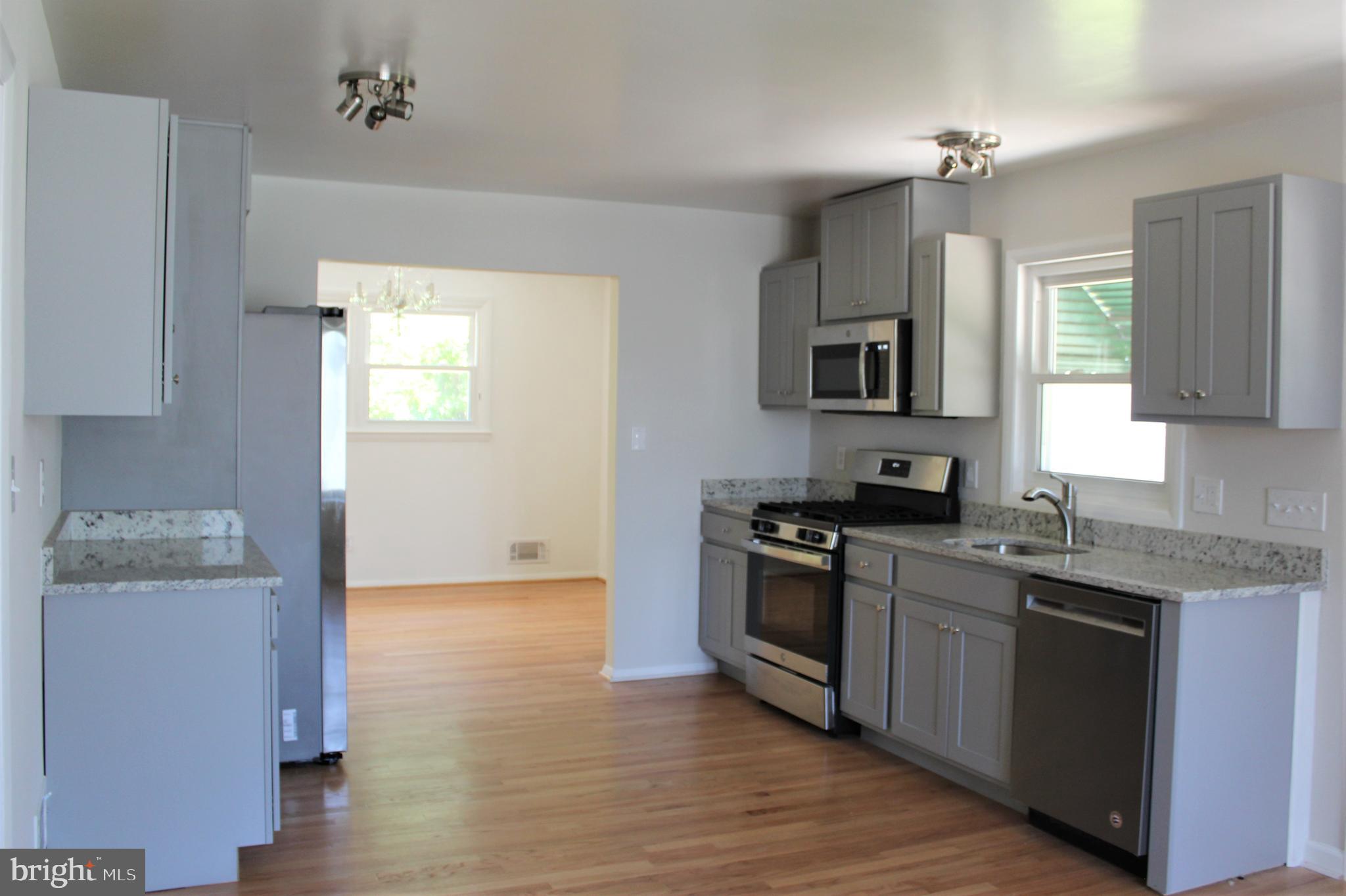 3319 Kenjac Road Baltimore, MD 21244 - Photo 22 of 48