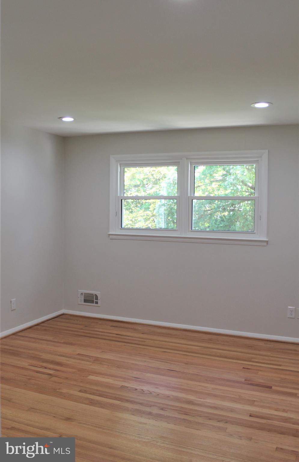 3319 Kenjac Road Baltimore, MD 21244 - Photo 24 of 48