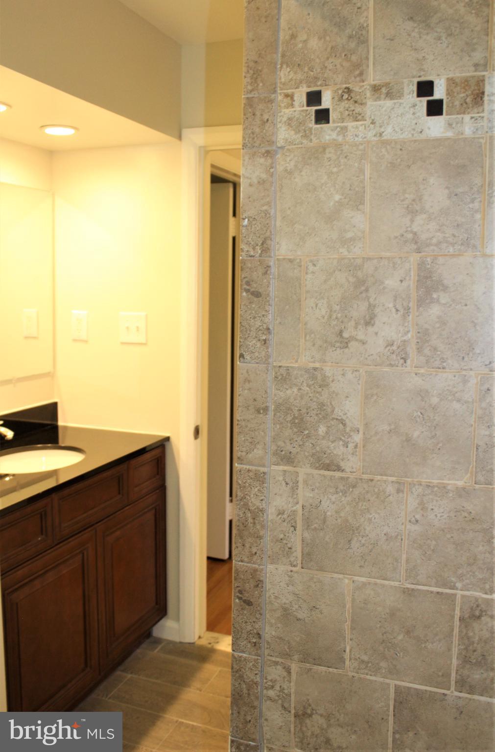3319 Kenjac Road Baltimore, MD 21244 - Photo 25 of 48