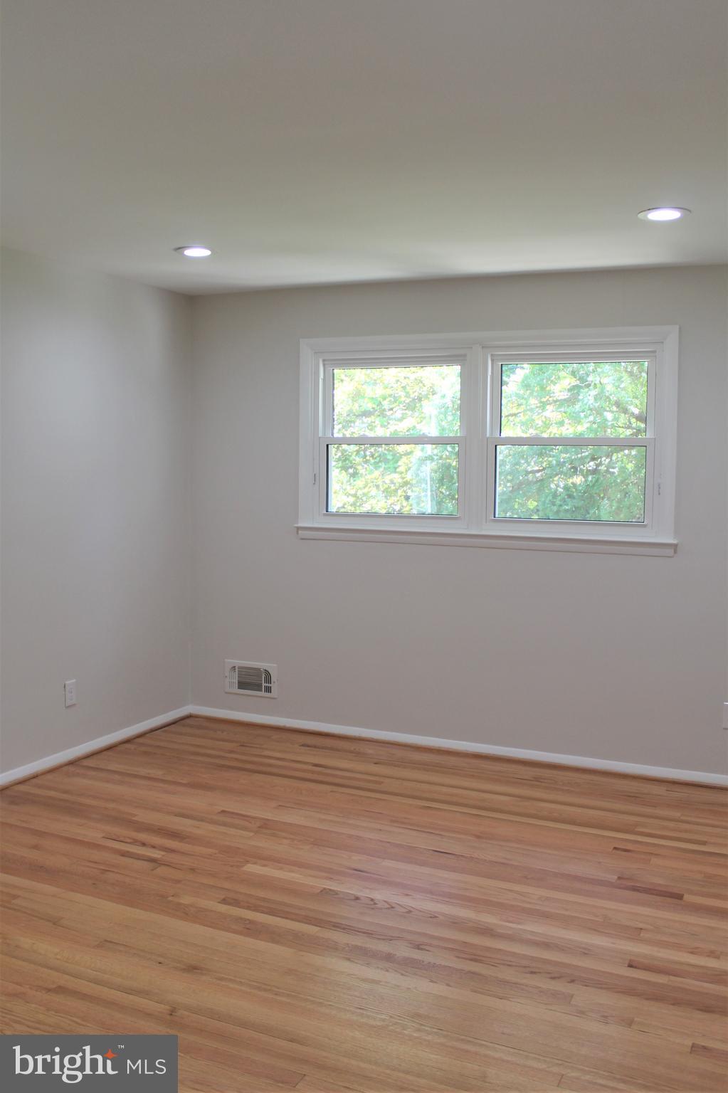 3319 Kenjac Road Baltimore, MD 21244 - Photo 26 of 48