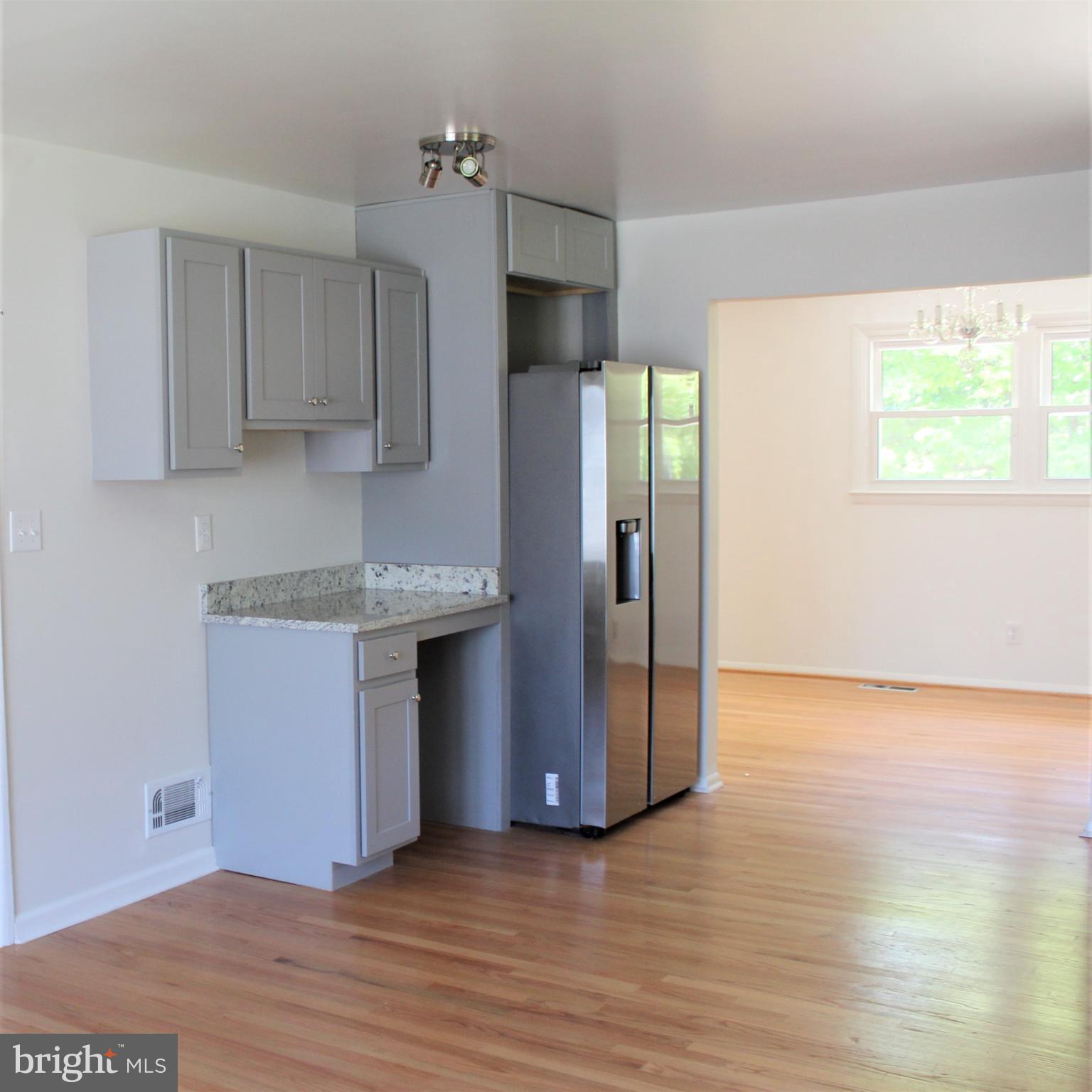 3319 Kenjac Road Baltimore, MD 21244 - Photo 28 of 48