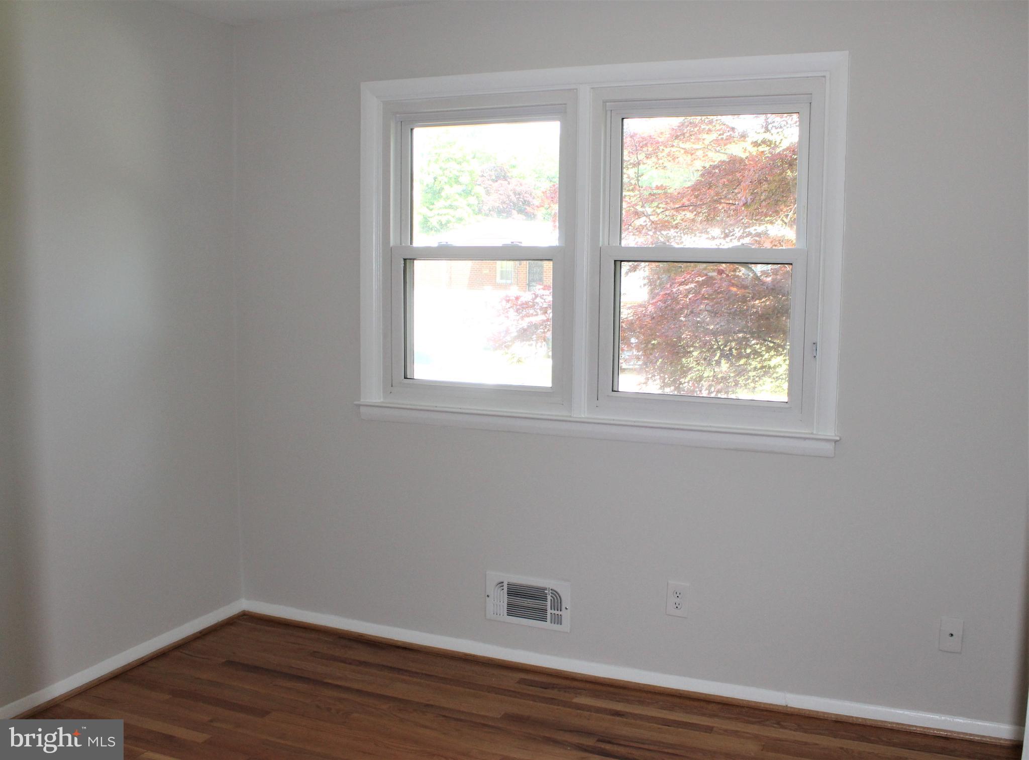 3319 Kenjac Road Baltimore, MD 21244 - Photo 29 of 48
