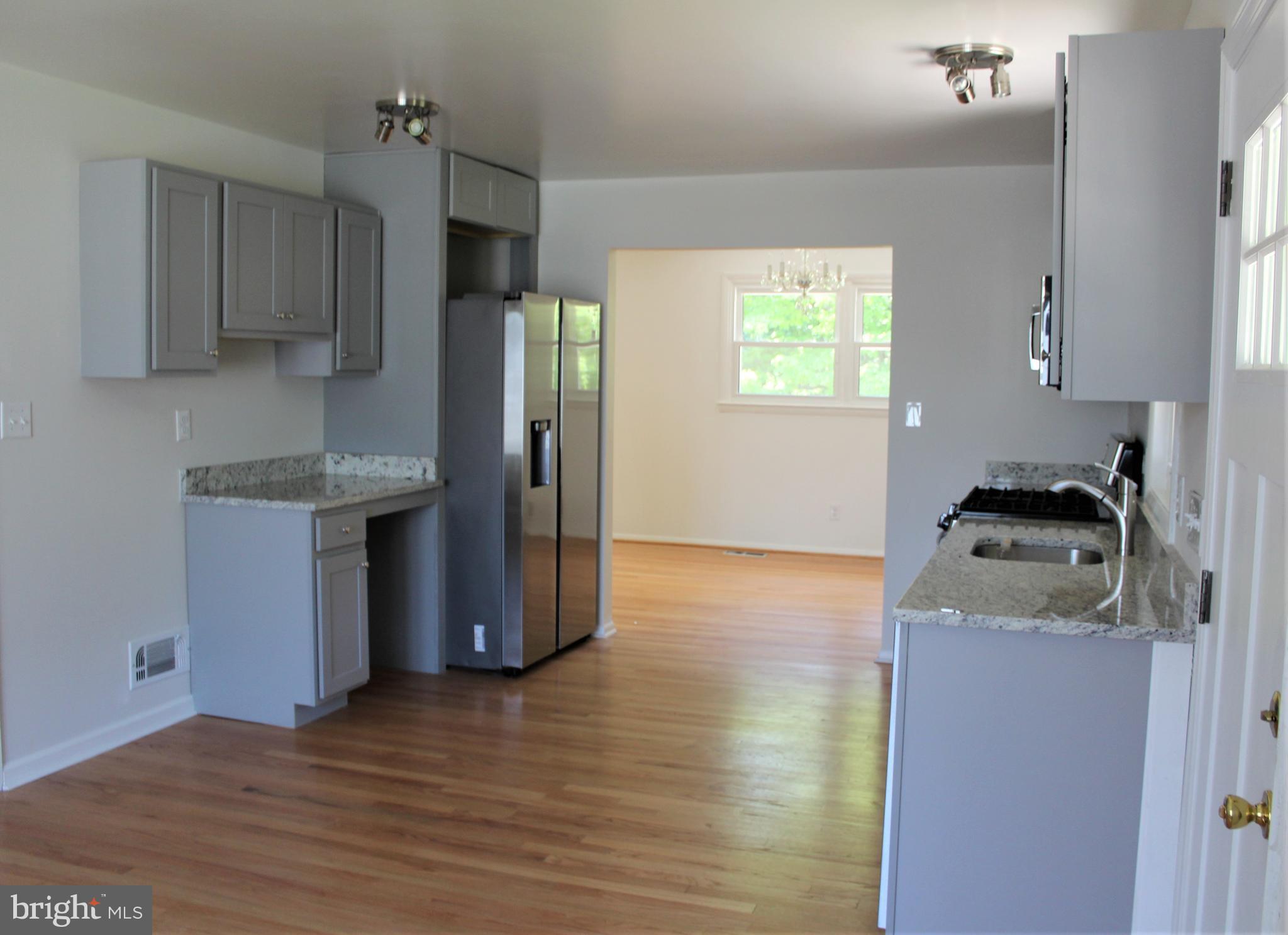 3319 Kenjac Road Baltimore, MD 21244 - Photo 41 of 48