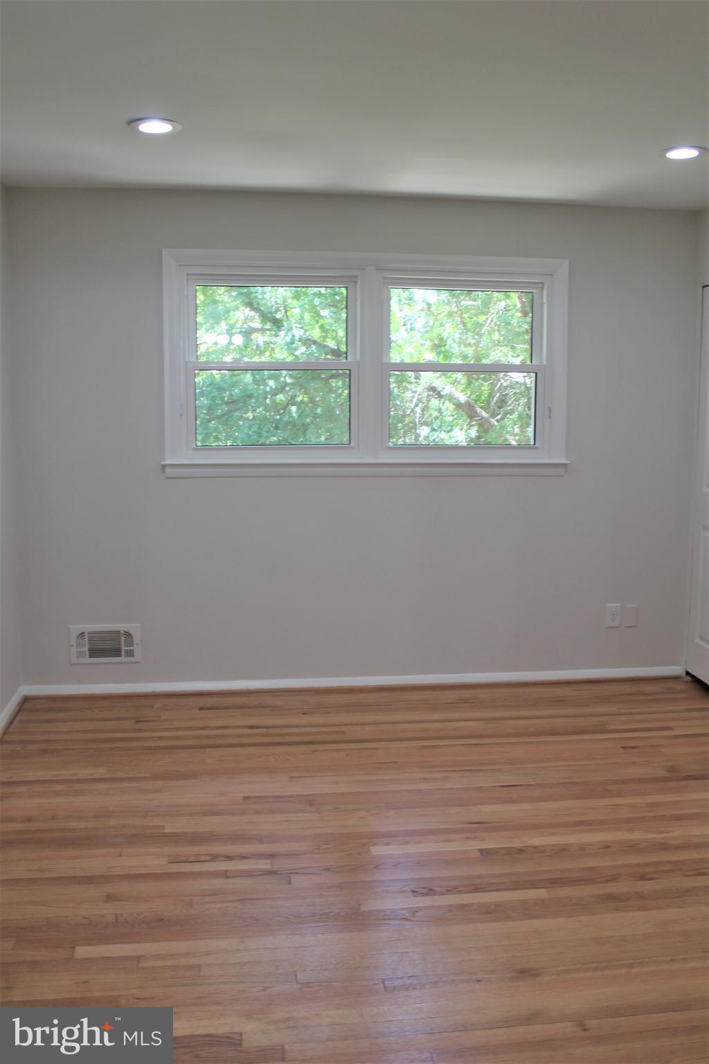 3319 Kenjac Road Baltimore, MD 21244 - Photo 42 of 48