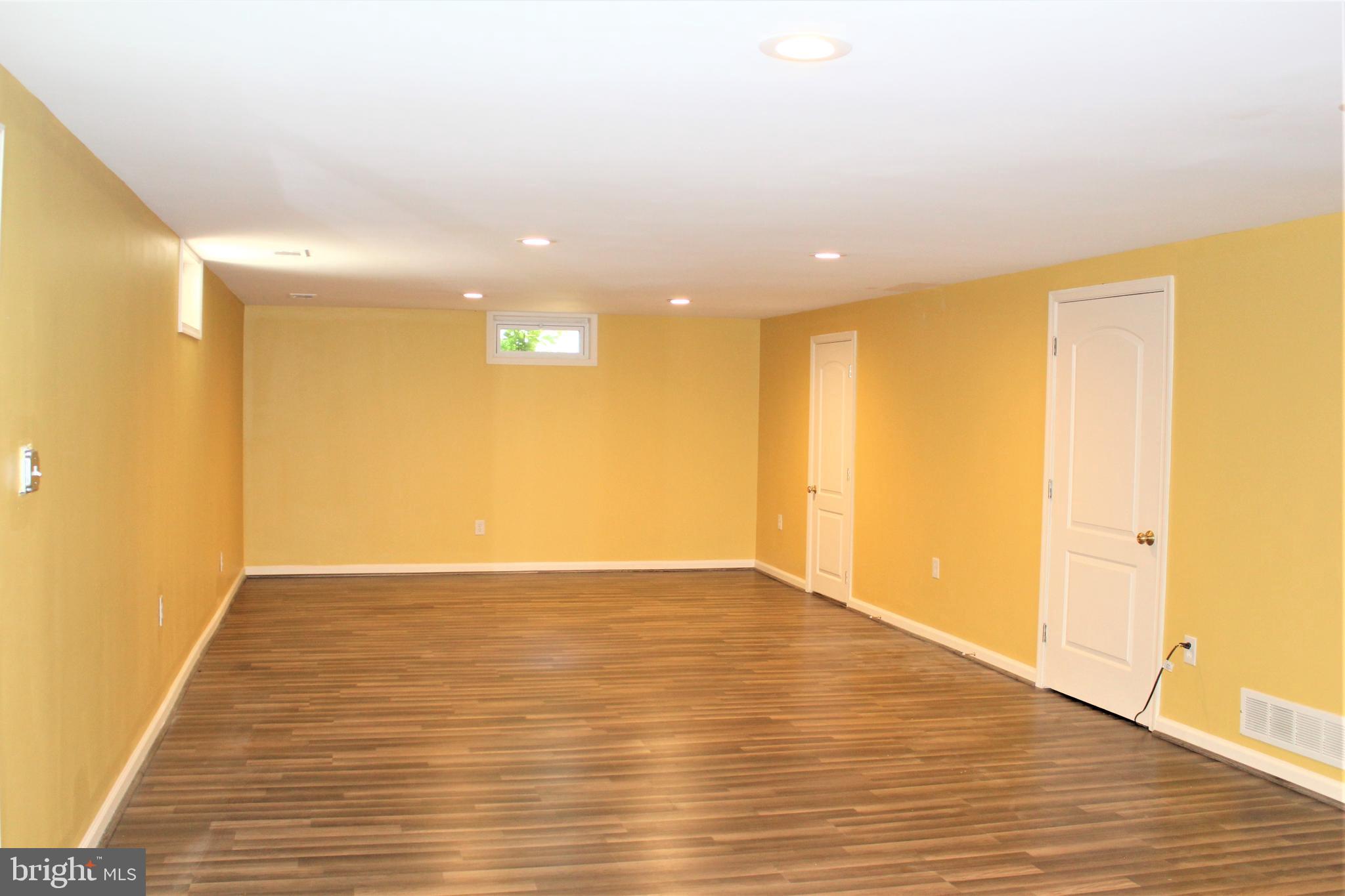 3319 Kenjac Road Baltimore, MD 21244 - Photo 44 of 48