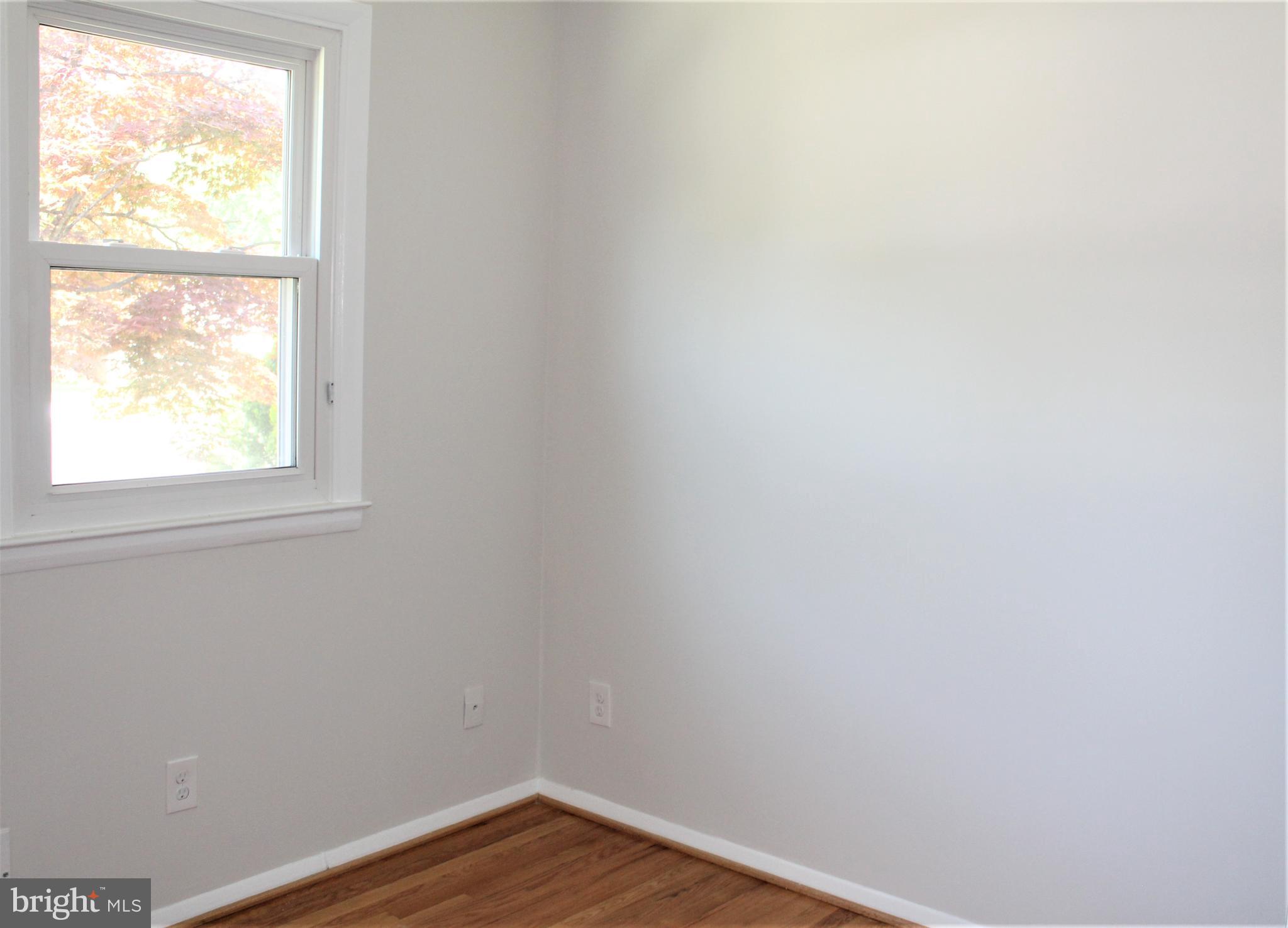 3319 Kenjac Road Baltimore, MD 21244 - Photo 10 of 48