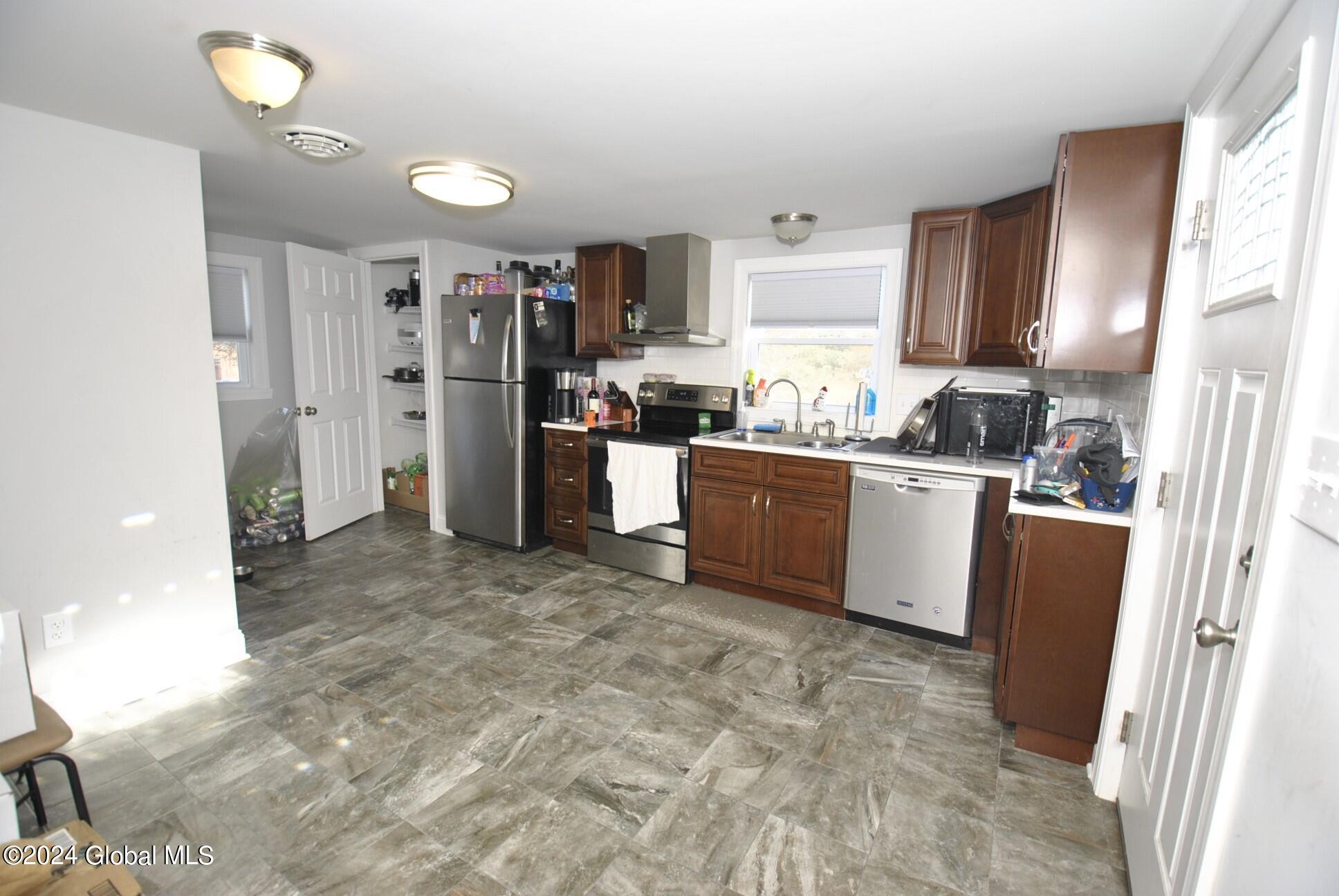 21 Everett Road Colonie, NY 12205 - Photo 19 of 51 _DSC0713-0