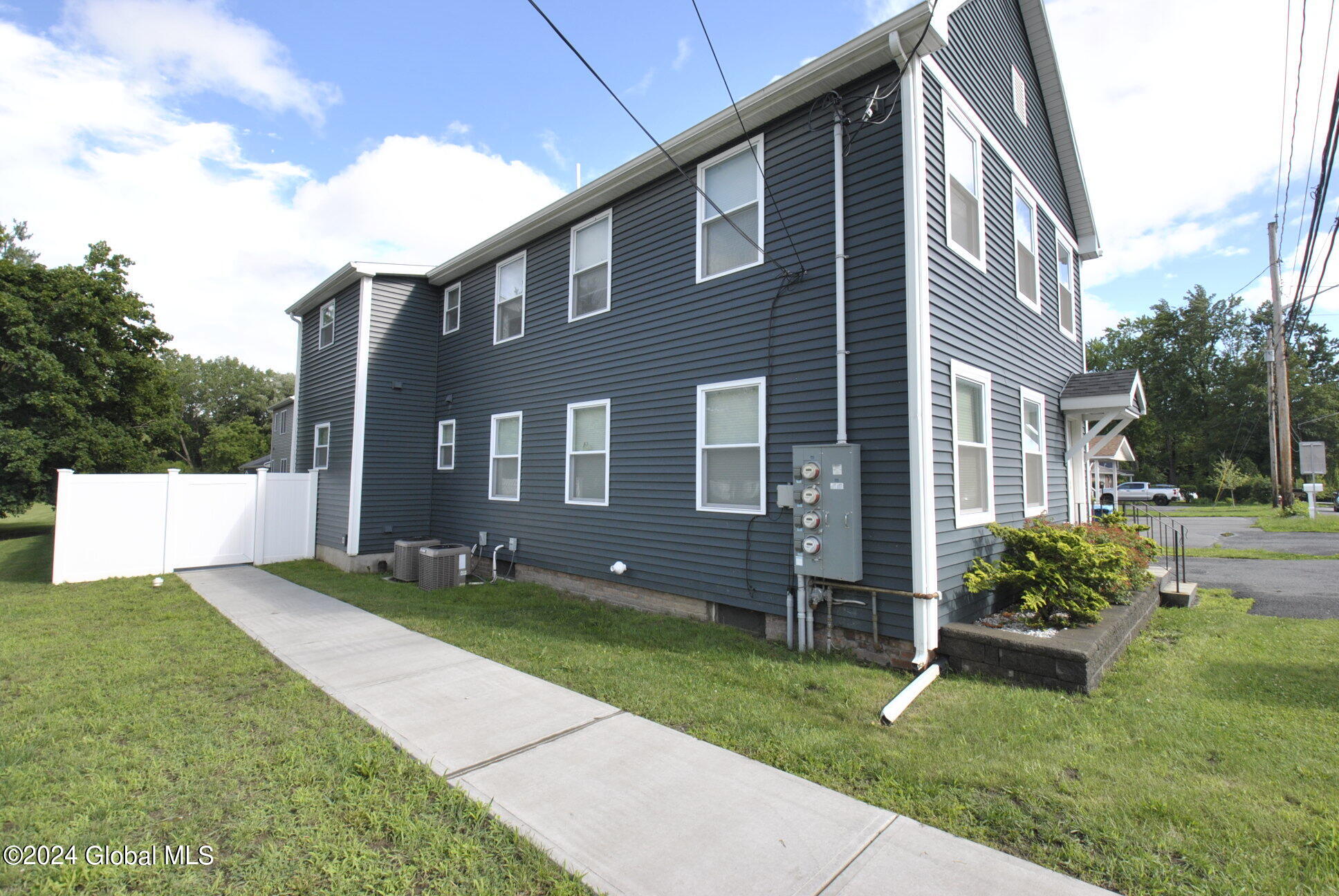 21 Everett Road Colonie, NY 12205 - Photo 3 of 51 _DSC0142