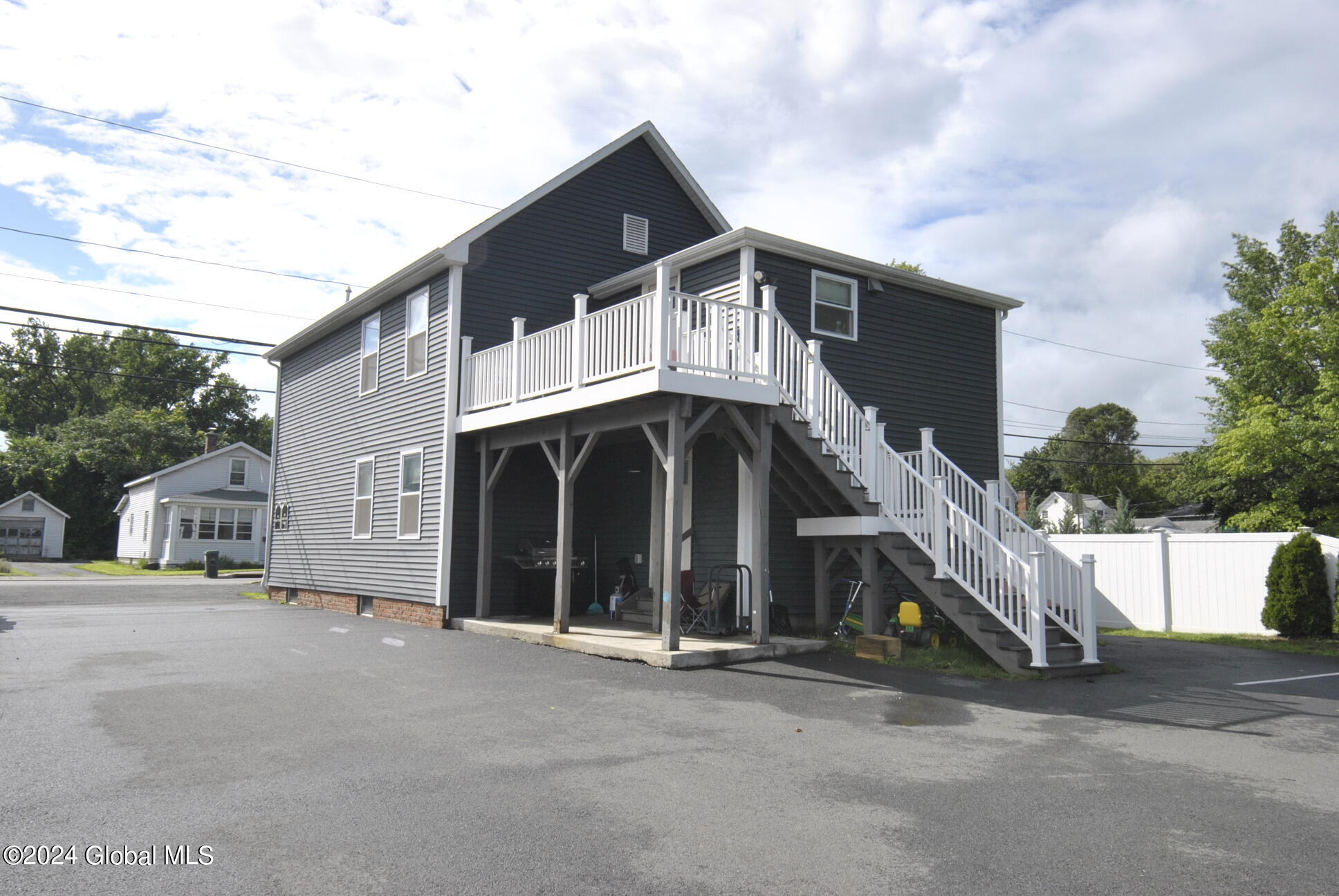 21 Everett Road Colonie, NY 12205 - Photo 4 of 51 _DSC0136