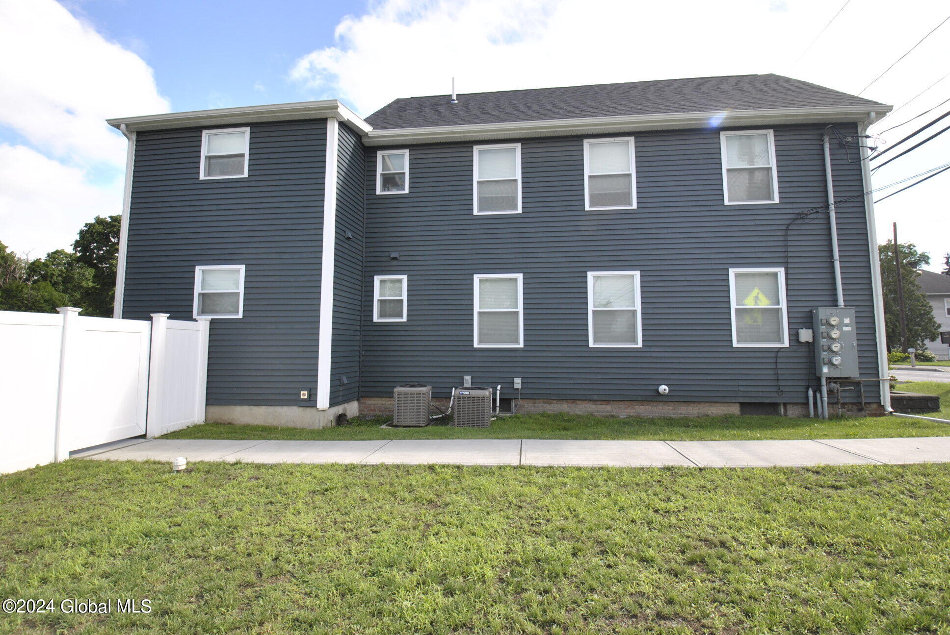 21 Everett Road Colonie, NY 12205 - Photo 6 of 51 _DSC0141