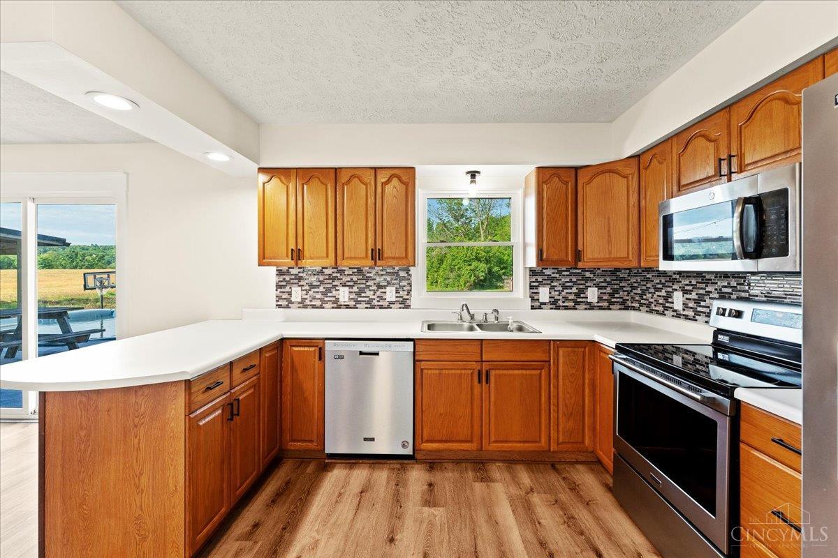 1003 Cross Road Winchester, OH 45697 - Photo 9 of 57