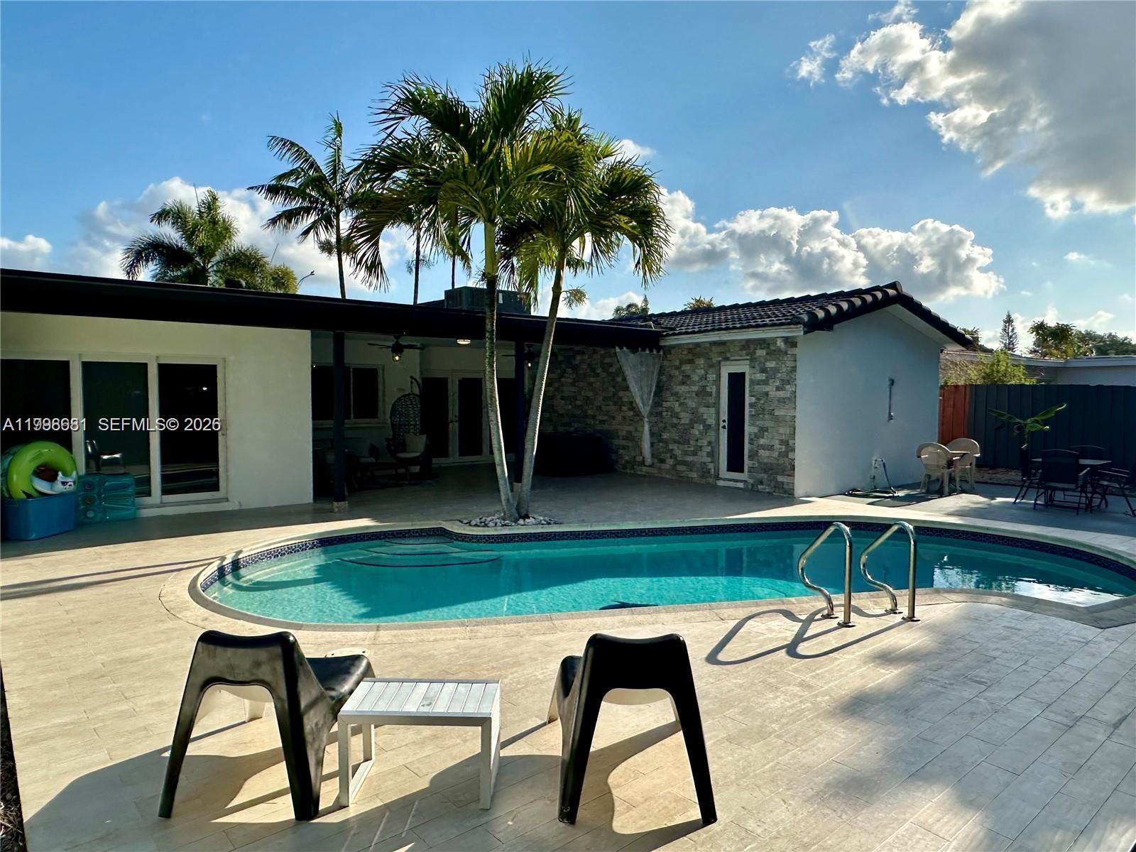 5424 Garfield Street Hollywood, FL 33021 - Photo 12 of 59