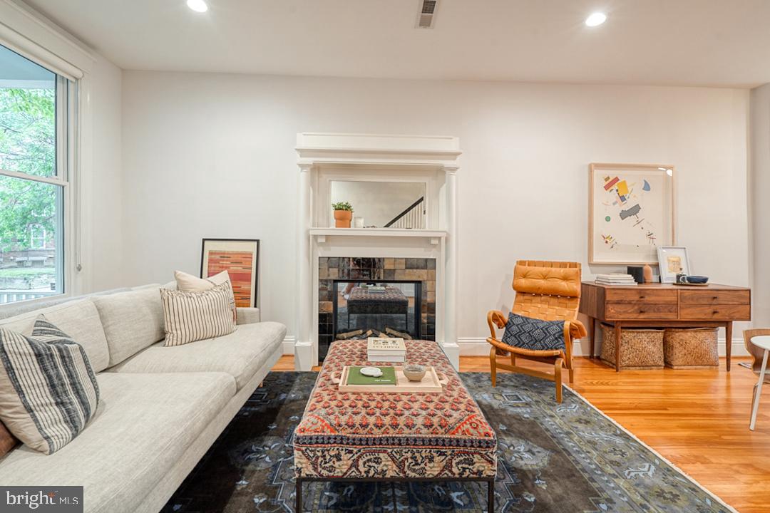 117 3rd Street Northeast Washington, DC 20002 - Photo 4 of 40