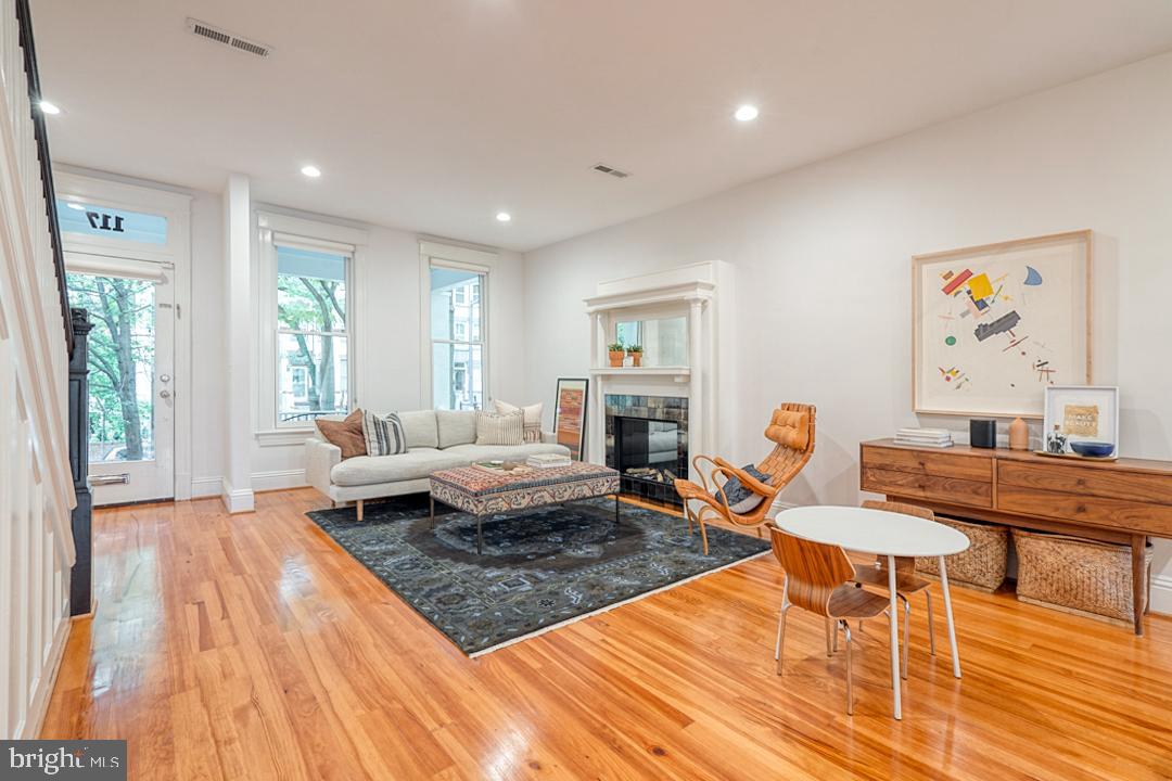 117 3rd Street Northeast Washington, DC 20002 - Photo 5 of 40