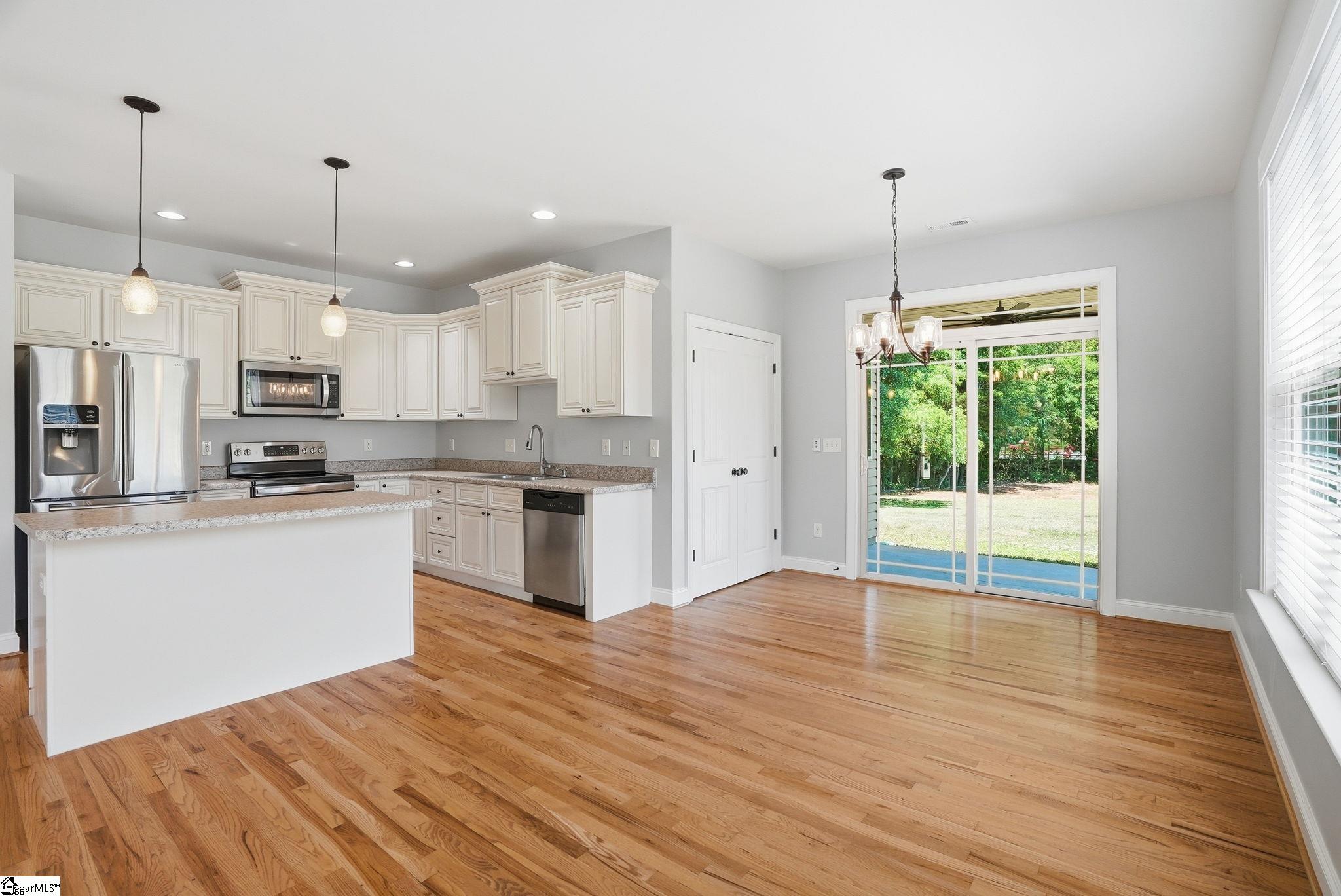 44 CrossLand Way Greer, SC 29651 - Photo 12 of 38