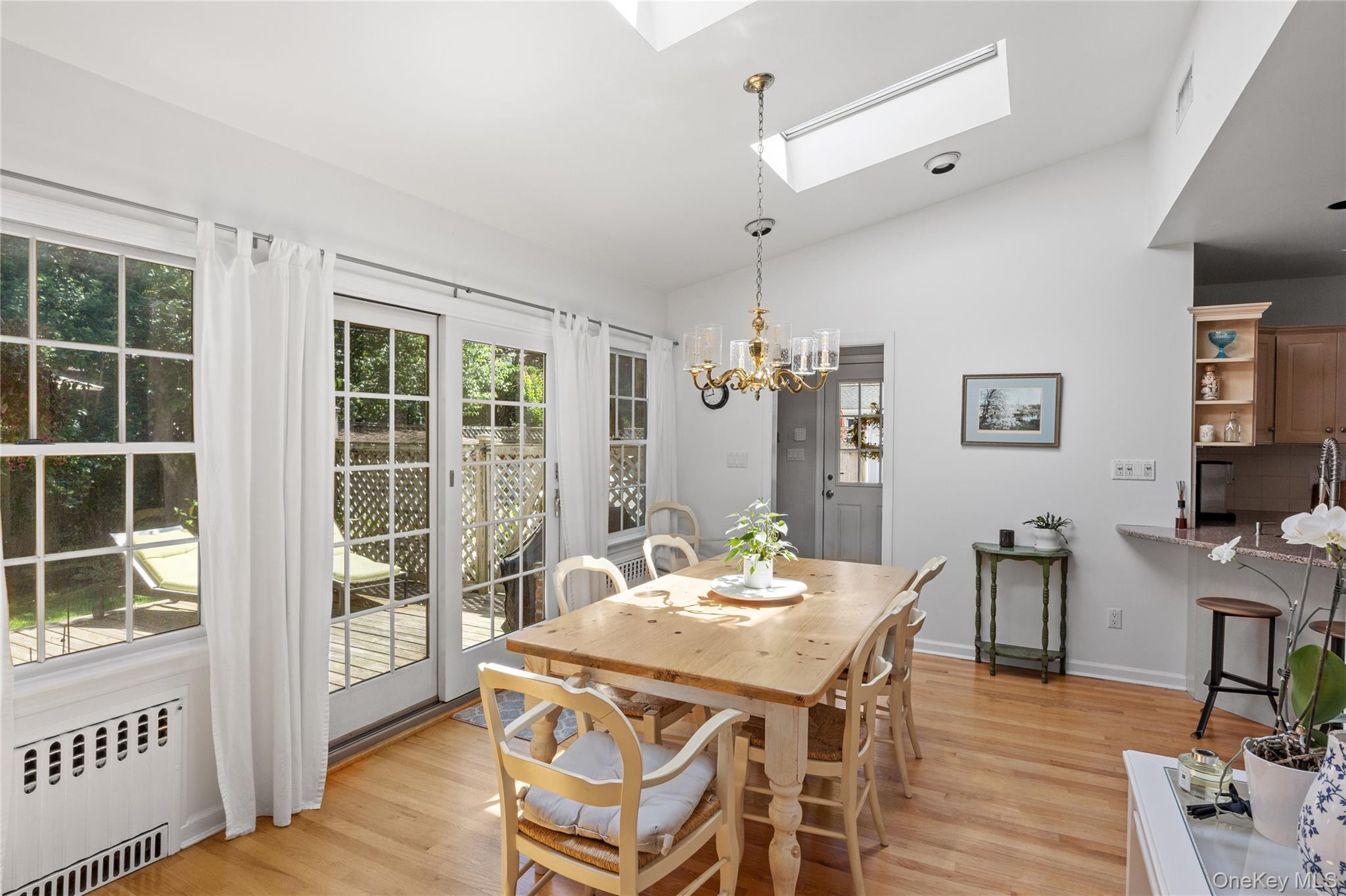 75 Bulson Road Rockville Centre, NY 11570 - Photo 8 of 41