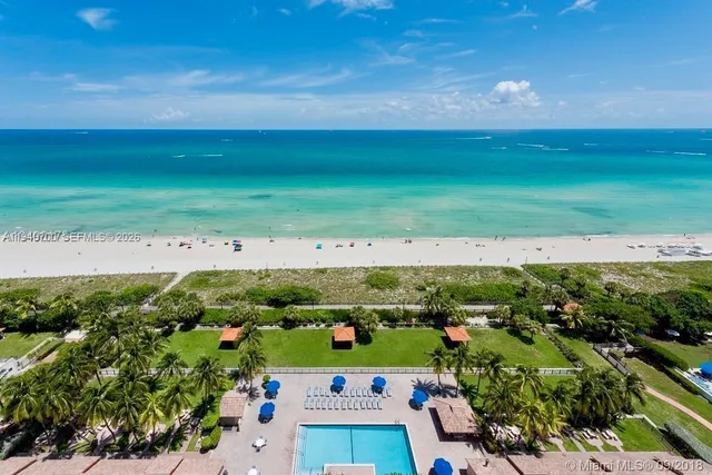 $3,850 | 2555 Collins Avenue, Unit 1407, Miami Beach, FL 33140