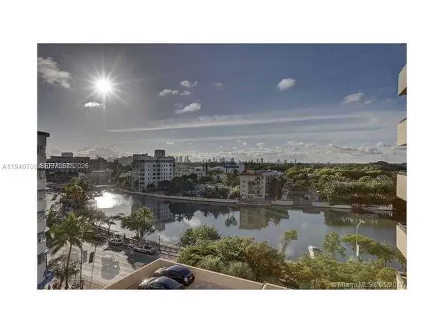 $3,850 | 2555 Collins Avenue, Unit 1407, Miami Beach, FL 33140